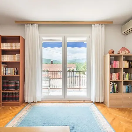 Holiday home Goranka Zmijavci